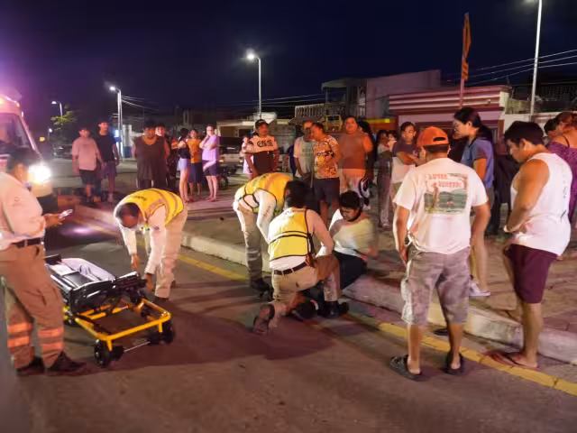 Dos personas recibieron heridos de gravedad en choque sobre la Ría en Campeche.
