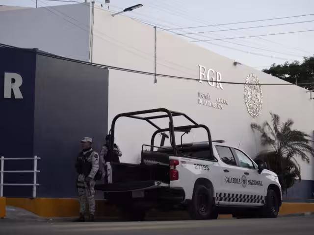 El detenido, J.R.P.F. alias “Minimi”, es hijo del jefe de plaza del PGN