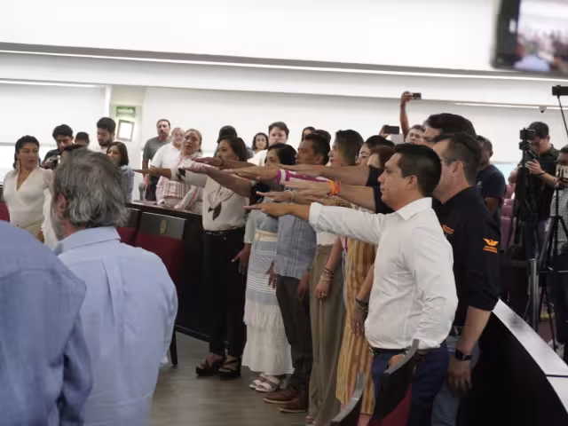 Legisladores conmemoran 162 años de Campeche como estado libre y soberano