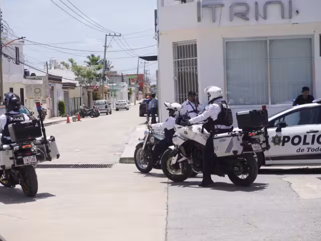 Motociclista evade alto policial y termina con su vehículo asegurado