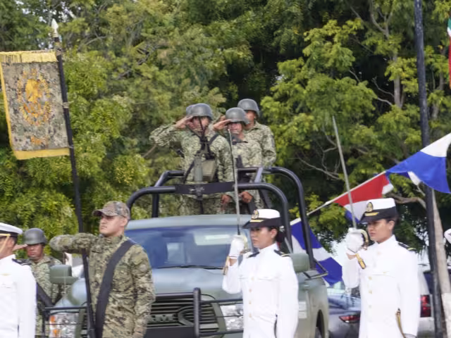 La Séptima Región Naval conmemoró el 203 aniversario de la Secretaría de Marina en el muelle de Lerma