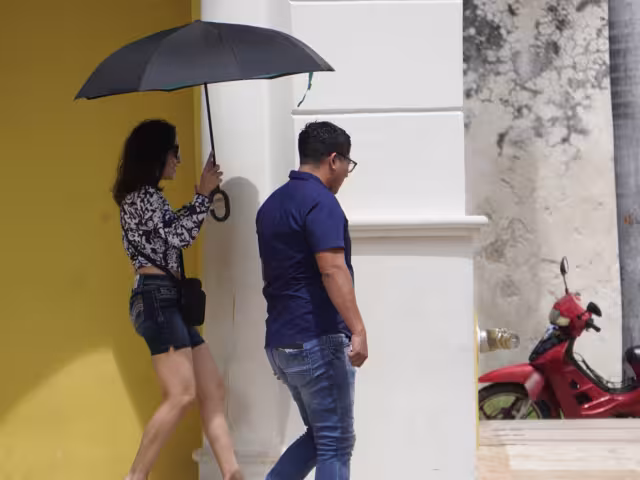 Se esperan chubascos con tormentas eléctricas, principalmente por la tarde y noche.

