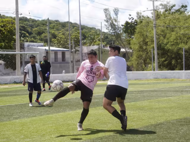 Goleadas, penales y emoción en la recta final de la Liga de Medios