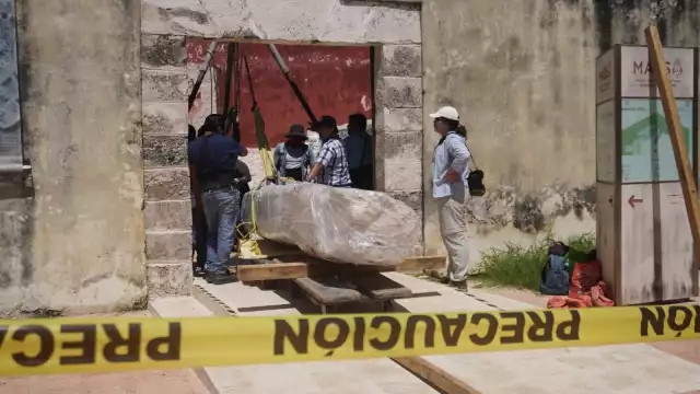 La Estela del Palmar, descubierta en Calakmul, regresó al Museo de la Soledad tras un proceso de conservación.