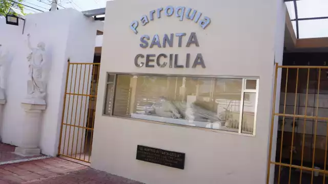 Iglesia cambia comedor y pide disculpas, pero mantiene a sacerdote acusado