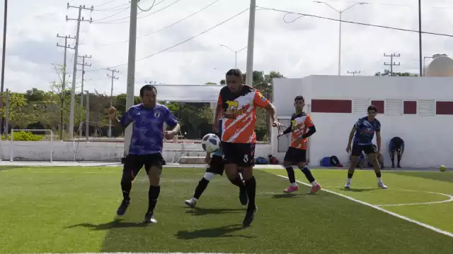 Con goles y penales, se define la final del torneo de medios de comunicación