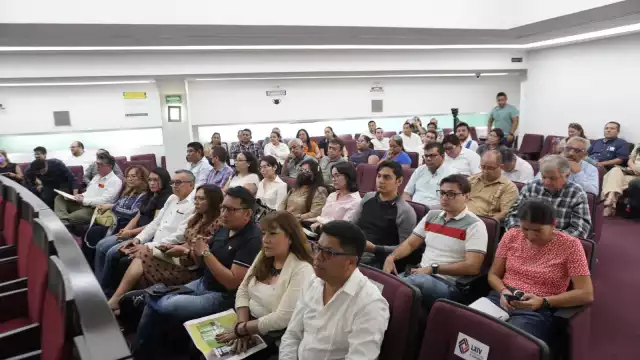 Congreso de Campeche capacita a servidores públicos