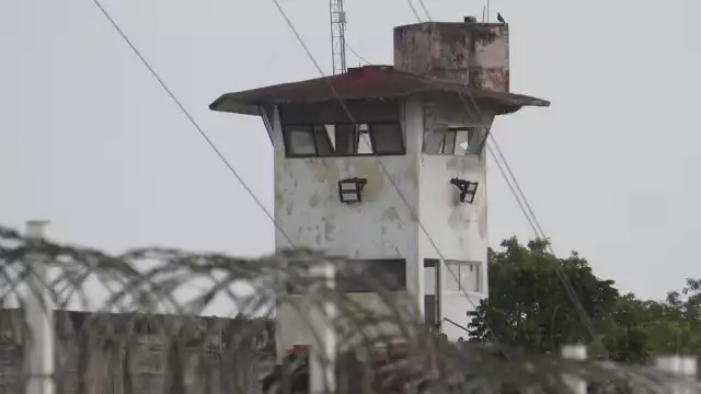 Narcomenudistas y exfuncionarios enfrentan evaluación en cárceles