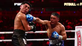 Pitbull Cruz vence a Fierro en épica batalla mexicana