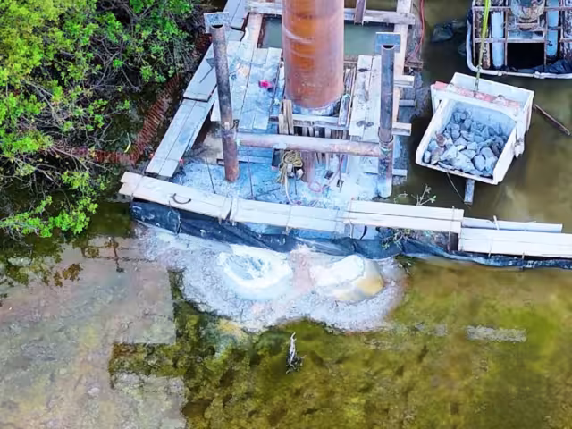 Cemento en la laguna Nichupté de Cancún sepultaría al pasto y especies marinas