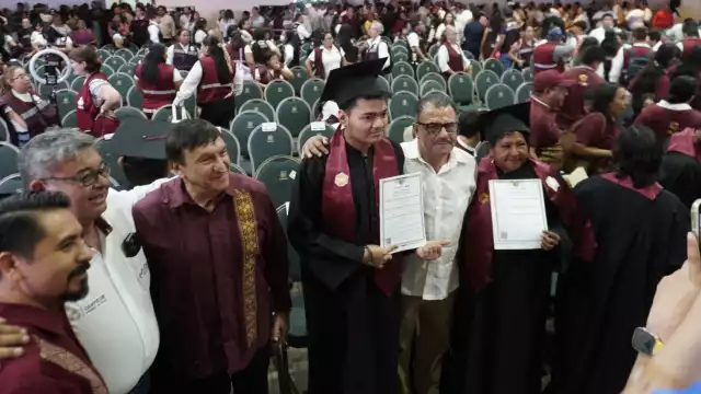 Campeche busca erradicar el analfabetismo