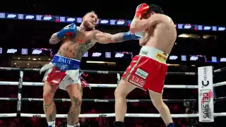 ¿El final de una carrera? Chávez Jr. fracasa ante Jake Paul en pobre exhibición