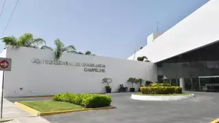   Trabajadores de limpieza del Hospital Oncológico en Campeche exigen pago de su quincena  