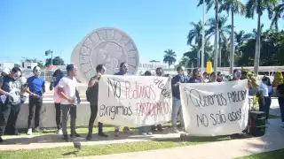 "¡Fuera Abud!" Estudiantes de la UAC en Campeche alzan la voz contra imposiciones
