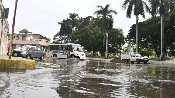 Rafael podría dejar lluvias en Campeche Rafael podría dejar lluvias en Campeche
