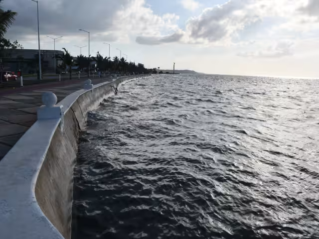 La "Súper Luna" podría causar inundaciones en áreas ribereñas de Campeche, Champotón, Carmen e Isla Arena