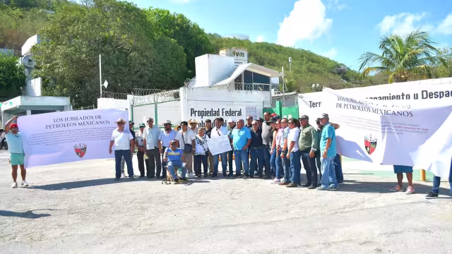 Base de Pemex en Lerma, escenario de protesta por derechos laborales