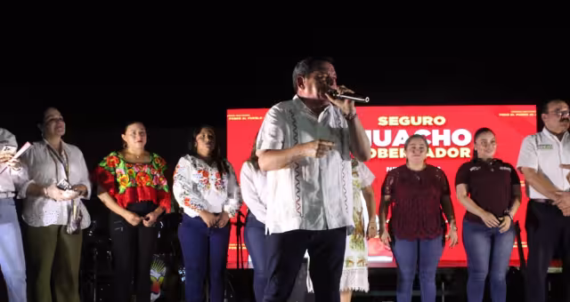 Huacho Díaz Mena aseguró que si llega a resultar electo porque el pueblo así lo decida, hará posible que regrese el subsidio de electricidad 