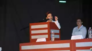 En Campeche, Claudia Escobedo repite por sexta vez como líder sindical en la UAC   