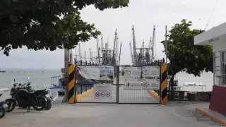 Frente Frío 13 mantiene cerrados puertos y suspendidas actividades acuáticas en Quintana Roo