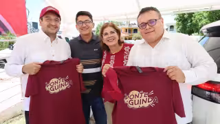 Andrés López Beltrán visita Morena en Campeche y se pone la camisa guinda