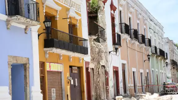 Por derrumbes en casas coloniales, dueños podrían recibir multas económicas