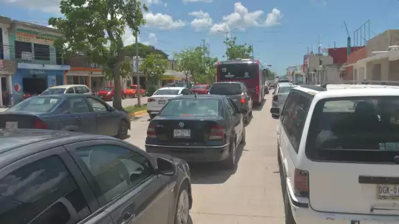 El tránsito vehicular se vio afectado en varias avenidas de la ciudad. El tránsito vehicular se vio afectado en varias avenidas de la ciudad.