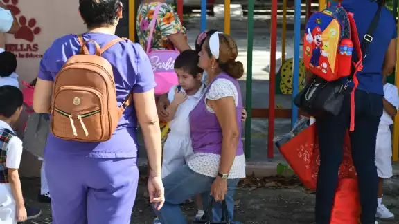 Más de 180 mil niños en Campeche serán vacunados al inicio del ciclo escolar 2025–2026. Más de 180 mil niños en Campeche serán vacunados al inicio del ciclo escolar 2025–2026.