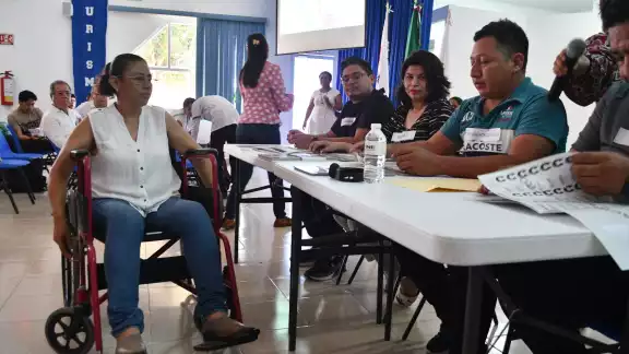 Capacita INE para que personas con discapacidad voten Capacita INE para que personas con discapacidad voten