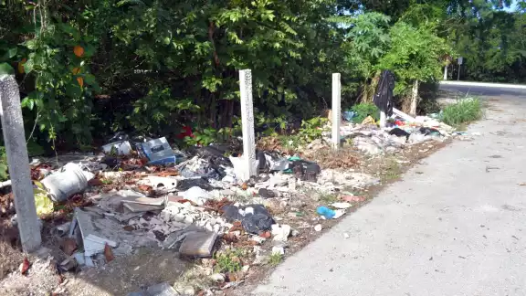 Piden a ciudadanos no tirar basura para evitar inundaciones