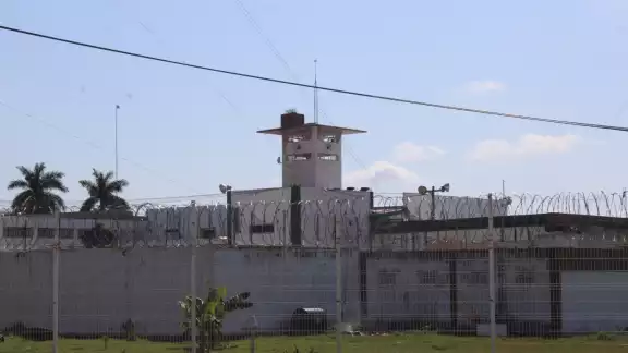 Cinco personas fueron presentadas ante el juez de control y vinculadas a proceso por cuatro delitos.