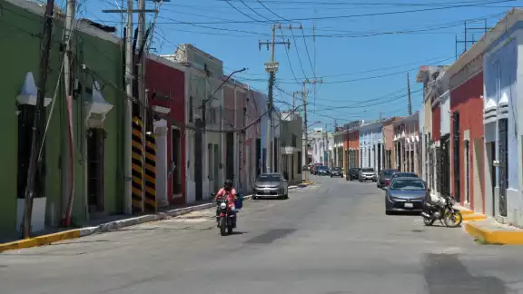 Aunque ha mejorado, los vecinos del barrio de San Román demandan mejor vigilancia. Aunque ha mejorado, los vecinos del barrio de San Román demandan mejor vigilancia.