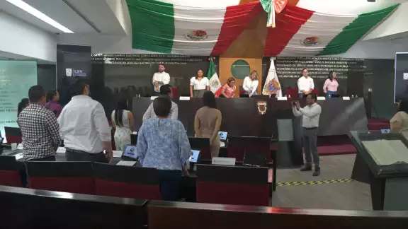 Congreso exige respuestas tras caso de miasis en Campeche Congreso exige respuestas tras caso de miasis en Campeche
