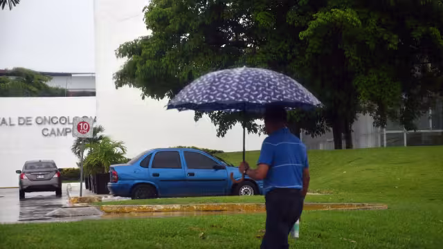 Huracán Beryl categoría 1, afecta la Península de Yucatán.