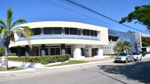 Diálogo y tensión en la UAC: sindicato pide basificación y concursos de oposición