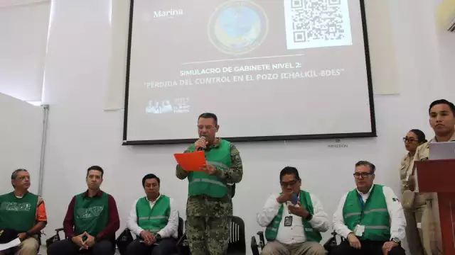 Marina realiza simulacro de derrame en Campeche pero evita hablar del Titán II