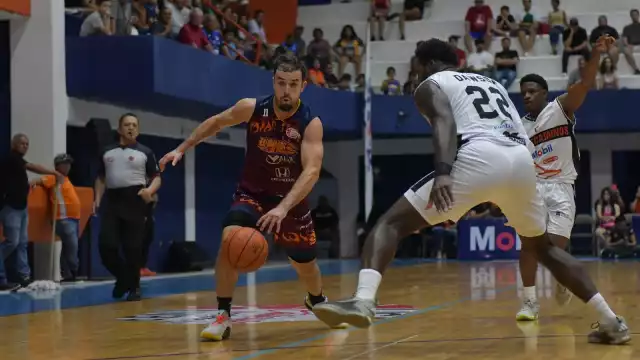 El Calor de Cancún dejó escapar la victoria en el último cuarto del partido.