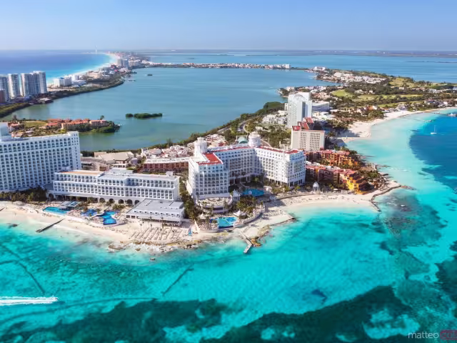 La recaudación del impuesto al hospedaje se distribuye hacia diversos fideicomisos.