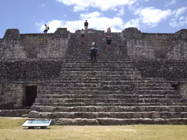 Yucatán Apuesta al Turismo: La Ruta Ek Balam-Valladolid-Chichen Itzá, un Destino Imprescindible