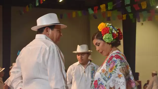 Así se vivió la tradicional vaquería dentro de la Expo Personas Adultas Mayores 2025