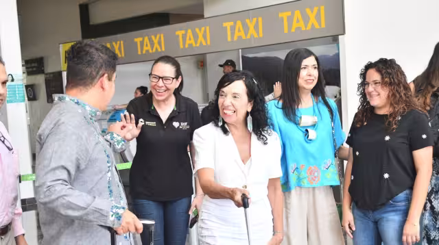 La directora del Dif estatal, acudió a recibir a Nuria Fernández