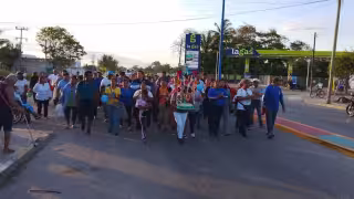 Devoción y tradición: pobladores mantienen vivo el recorrido anual