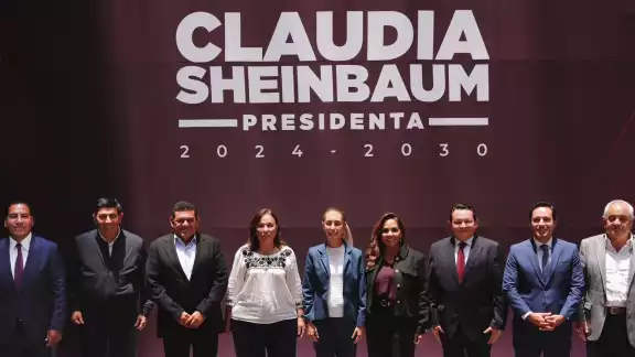 La presidenta electa Claudia Sheinbaum Pardo recibió proyectos prioritarios para Campeche en una reunión con el secretario de Gobierno, Armando Toledo Jamit.