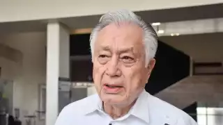 Llega a Campeche Manuel Bartlett, titular de la CFE 