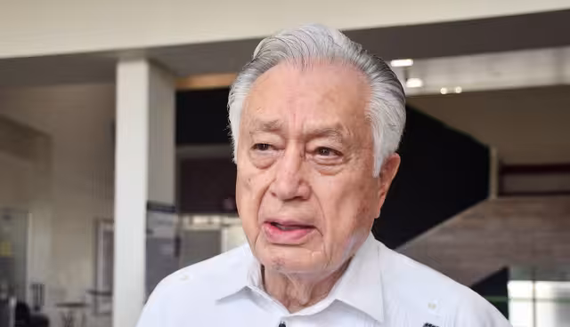 Manuel Bartlett Díaz, director general de la Comisión Federal de Electricidad