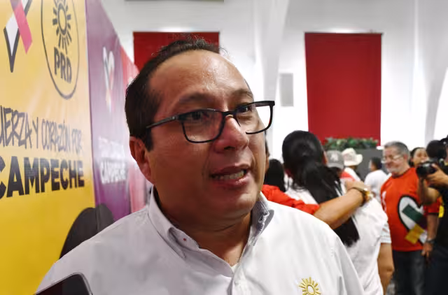 Gobierno hace que se peleen asegura el dirigente del PRD