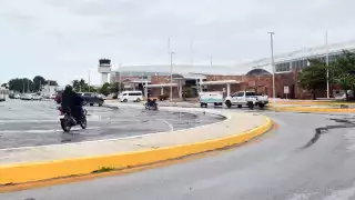 Aeropuerto de Campeche reactiva actividad tras paso de "Milton"