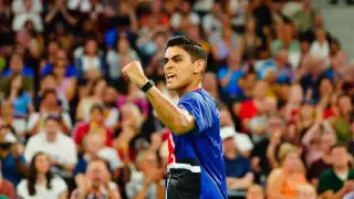 ¡Guerrero de la cancha y vida! Ramón Garrido gana por primera vez para México un set  en bádminton olímpico