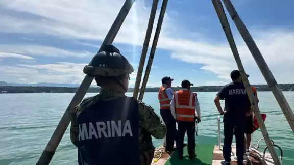 Falleció el capitán de navío Adrián Omar del Ángel Zúñiga durante una práctica de tiro real en Puerto Peñasco, Sonora (imagen referencia) Falleció el capitán de navío Adrián Omar del Ángel Zúñiga durante una práctica de tiro real en Puerto Peñasco, Sonora (imagen referencia)