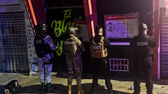 Luego de concluir las diligencias, los agentes procedieron a colocar los sellos de aseguramiento correspondiente